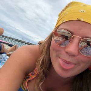 Meet your Posher, Melody